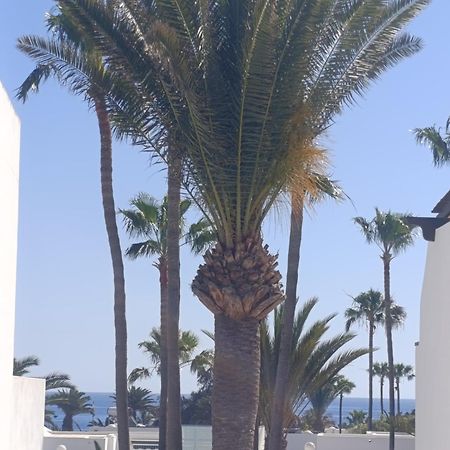 Blue Ocean Apartment Costa Teguise Exterior photo