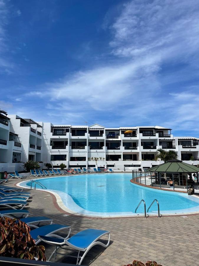 Blue Ocean Apartment Costa Teguise Exterior photo