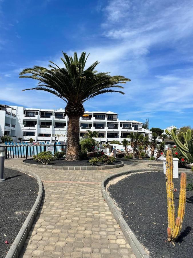 Blue Ocean Apartment Costa Teguise Exterior photo